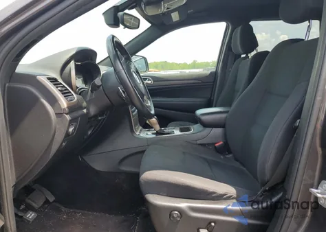 2017 Jeep Grand Cherokee Laredo from USA, damaged, VIN 1C4RJFAG6HC826056